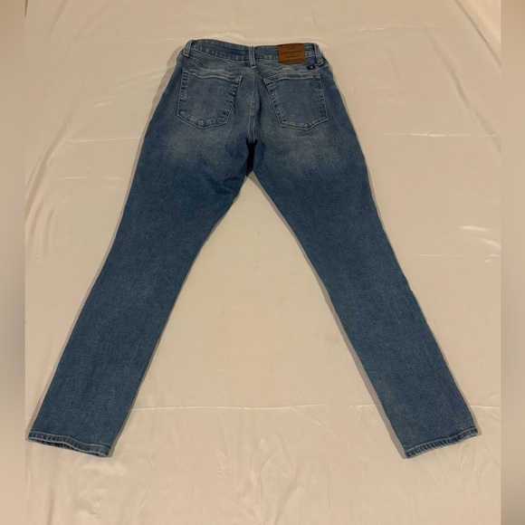 Lucky Brand Women’s Skinny Jeans Size 8 / 29 Blue Stretch Denim - Picture 3 of 6